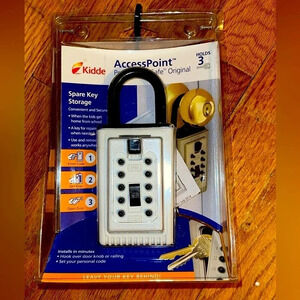 NWT Kidde Access Point Portable Keysafe original spare key storage